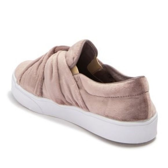 KAANAS Mantuae Knotted Velvet Bow Sneaker - Picture 2 of 5